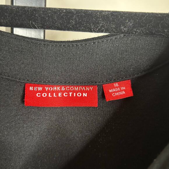 New York & Co Collection Black Dress-size 16-sleeveless, shift zippered, stretch - Picture 3 of 5
